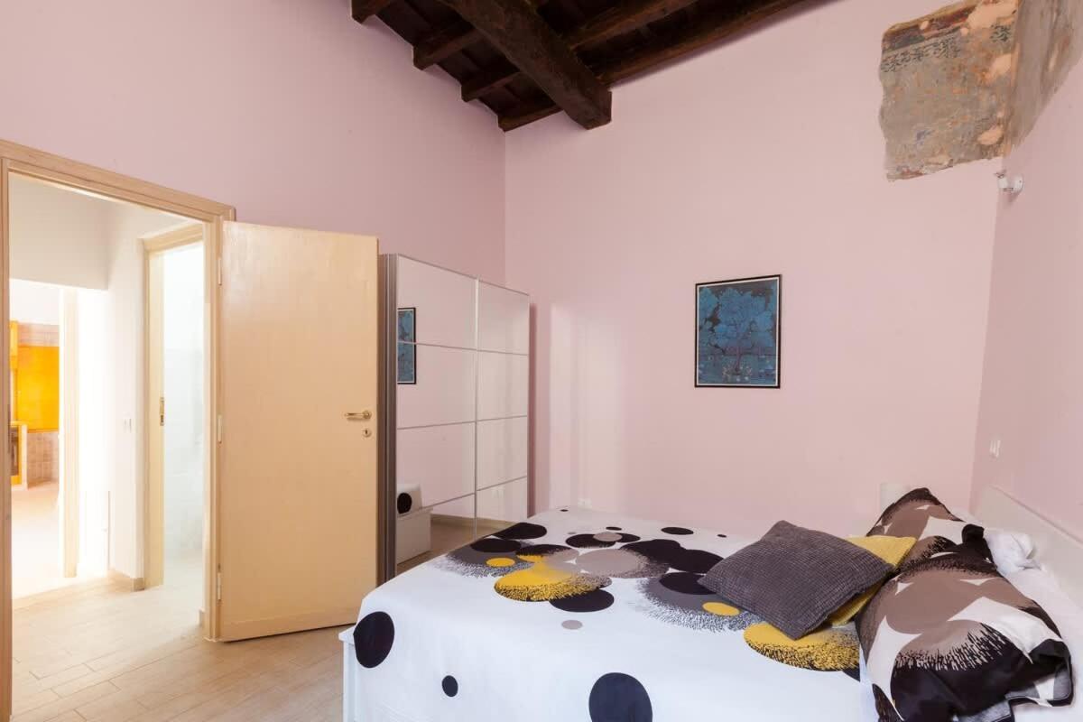 Boccanera A Trastevere Holiday Apartment Рим Екстериор снимка